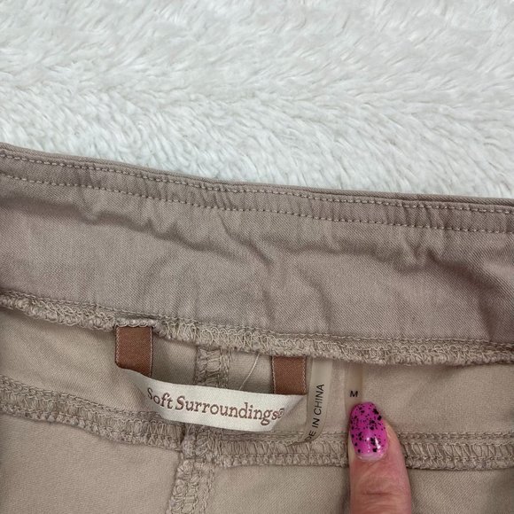 Soft Surroundings Super Stretch Shorts Medium Cuffed Pull On Elastic Waist Khaki - Picture 3 of 7